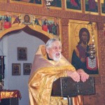 Отец Виталий проповедует в Тихоновском храме.